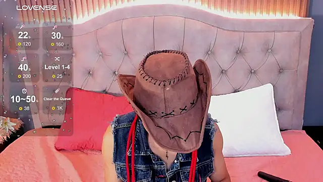 Noa 03 online show from February 4, 3:29 pm