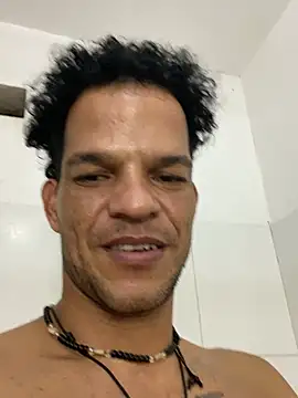 MaxyRyan online show from March 2, 6:03 am