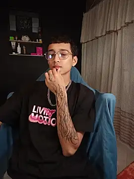  Josh Moon  online show from March 10, 8:37 pm