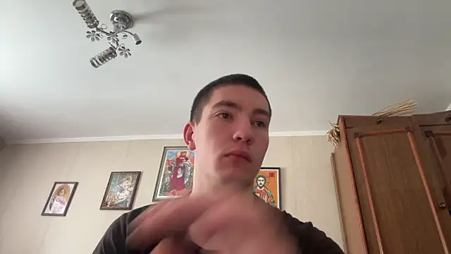 MoonlightVera online show from February 18, 9:07 am