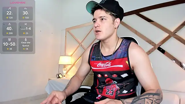 rayan linxx online show from February 23, 7:37 pm