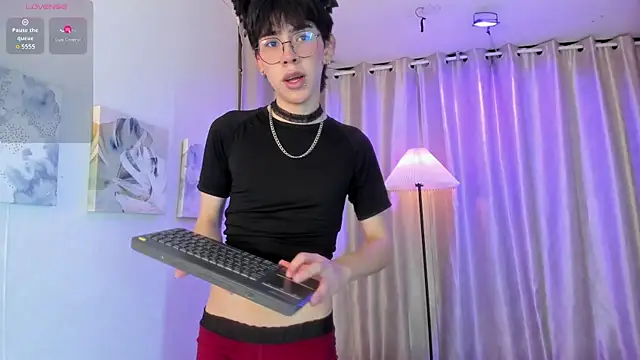 Demian Hush online show from April 8, 3:29 am