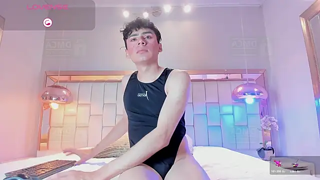 Sebastian Collins  online show from February 17, 9:14 pm