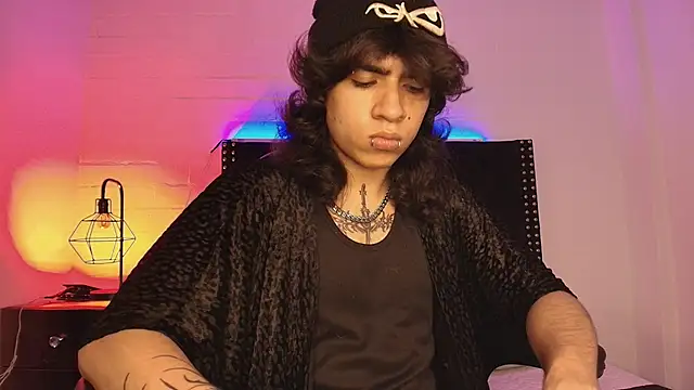 Axell Kussh online show from February 13, 1:38 pm