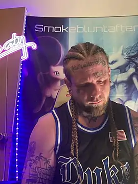 Smokebluntafterblunt online show from April 14, 11:43 am