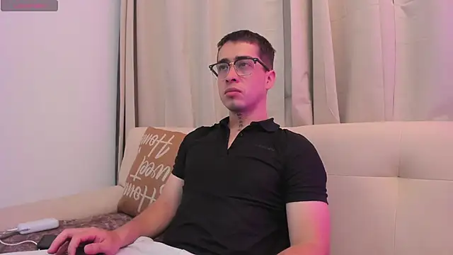 Tommas Jhonson online show from February 18, 3:48 am