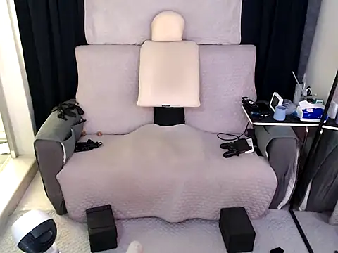 RubberGummi online show from April 3, 12:18 am