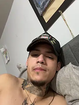 comecucas300 online show from February 10, 12:26 am