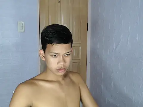 UrAsian Turjak online show from February 15, 7:25 am