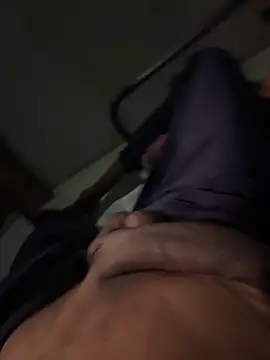 longuebitenoire971 online show from March 7, 1:36 am