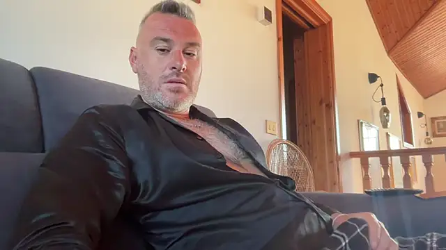 marcovik1 online show from April 9, 6:30 am