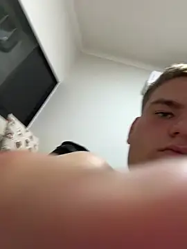 Nickysfd01 online show from February 26, 11:17 pm