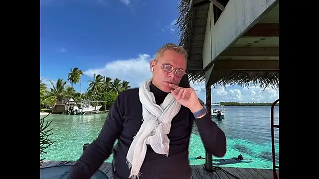 stephcmoi007 online show from April 1, 9:00 am