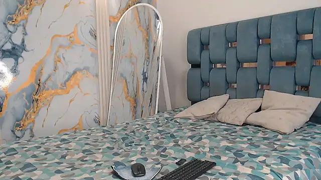 GOLD BOYS online show from April 18, 1:34 pm