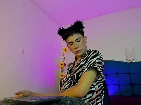 Ailanys Miller online show from March 7, 12:36 pm