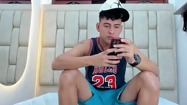 STEVEN OS online show from April 14, 7:52 am