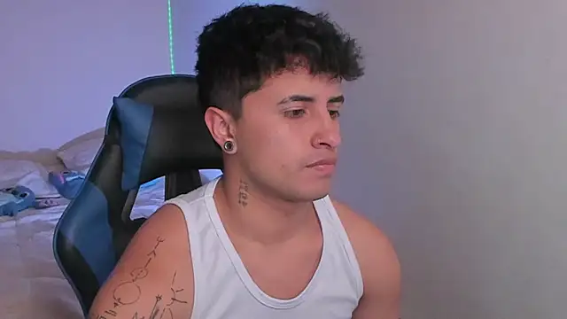 Jhon Sara online show from April 13, 2:07 pm