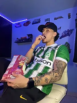 TOMAS CONOR online show from April 21, 3:02 am