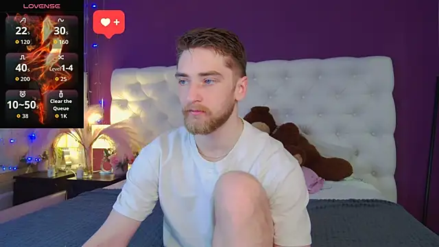 Dexter Raze online show from April 13, 11:05 pm