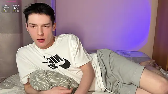 secrettsimon online show from February 19, 8:05 pm