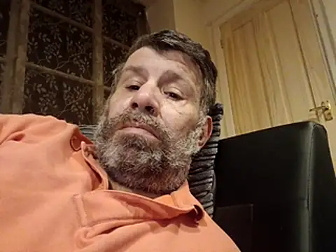 stud2512 online show from April 18, 8:09 pm