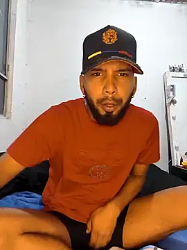 Latino-Sexy21 online show from February 25, 5:47 pm