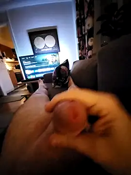 swecockforhead online show from March 29, 7:58 pm