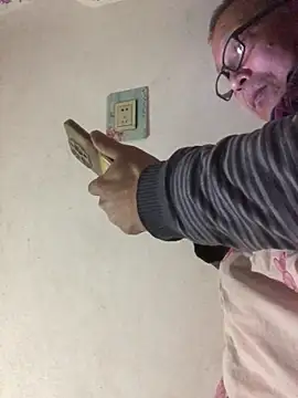 yaocaobi8 online show from April 3, 2:14 pm