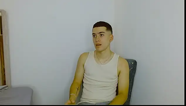 oliver   saint online show from March 13, 11:33 pm