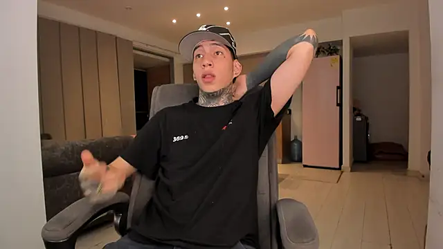 im dantee online show from February 28, 4:33 am