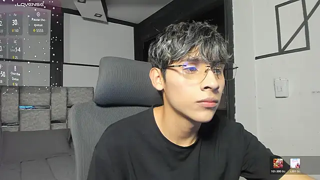 DeilanWolf online show from March 13, 4:42 am