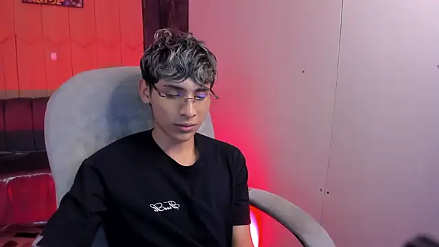 DeilanWolf online show from March 4, 7:26 am