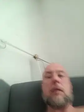 HornyDaddyMuscle online show from April 10, 8:43 am