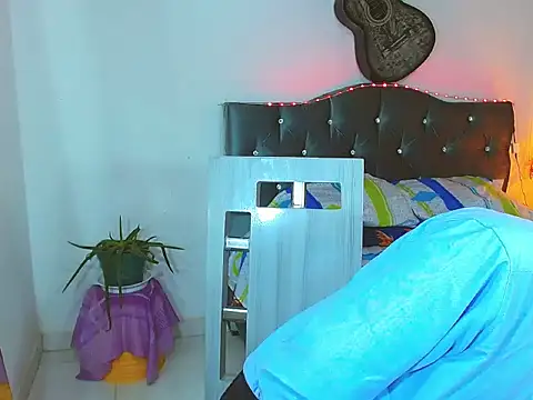  Santi2 online show from March 21, 8:19 am