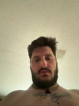 PoundedCajunGuy93 online show from April 12, 8:21 pm