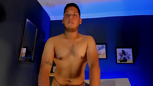 Akon 2XXX online show from March 31, 6:53 pm