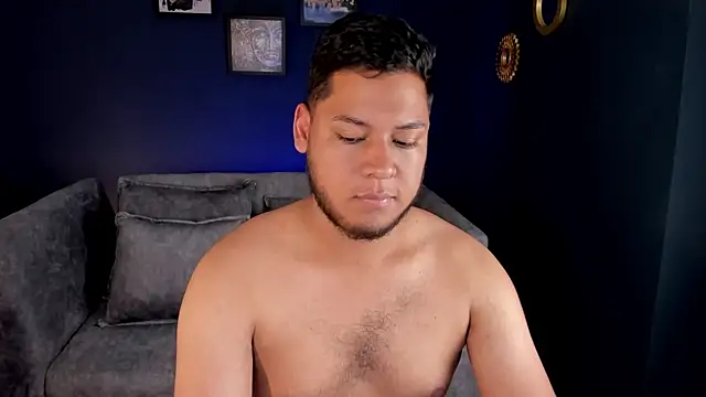 Akon 2XXX online show from March 18, 12:13 am