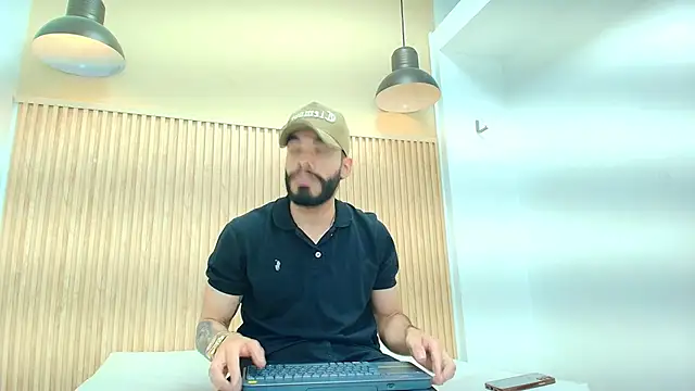 JEAN LEWIS2 online show from March 18, 8:01 pm