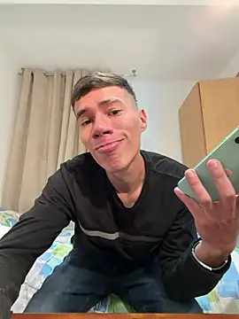 borisito777 online show from March 11, 10:50 pm