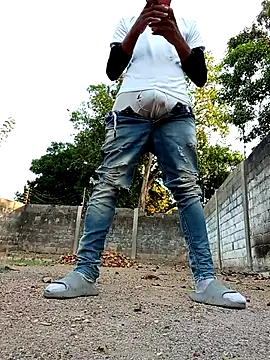 spittingpig1 online show from March 21, 11:14 am