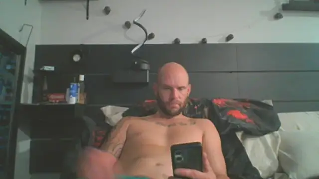 CaptCraker online show from April 9, 6:19 am