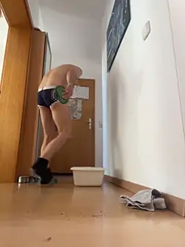 Thomate24 online show from April 24, 2:52 pm