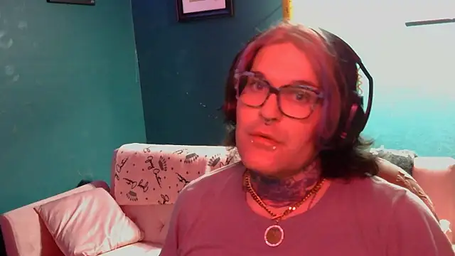 TattooBambie online show from March 21, 5:44 am