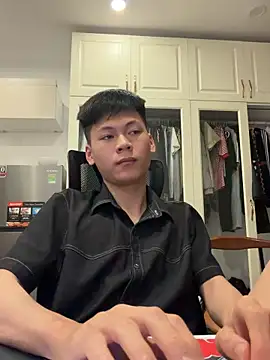 MrHauNguyen online show from March 15, 8:26 pm