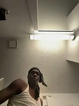 saycheezezay online show from March 16, 11:36 am