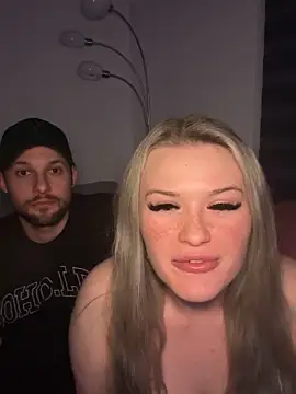 tiiffyy online show from April 8, 2:56 am