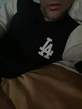 Ispanico1001 online show from April 14, 3:22 pm