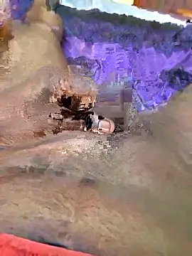 FUCKMYWIFEYY online show from April 20, 5:21 am