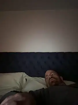 whitelioncody online show from April 22, 5:25 am