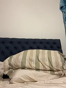 whitelioncody online show from April 21, 5:13 am